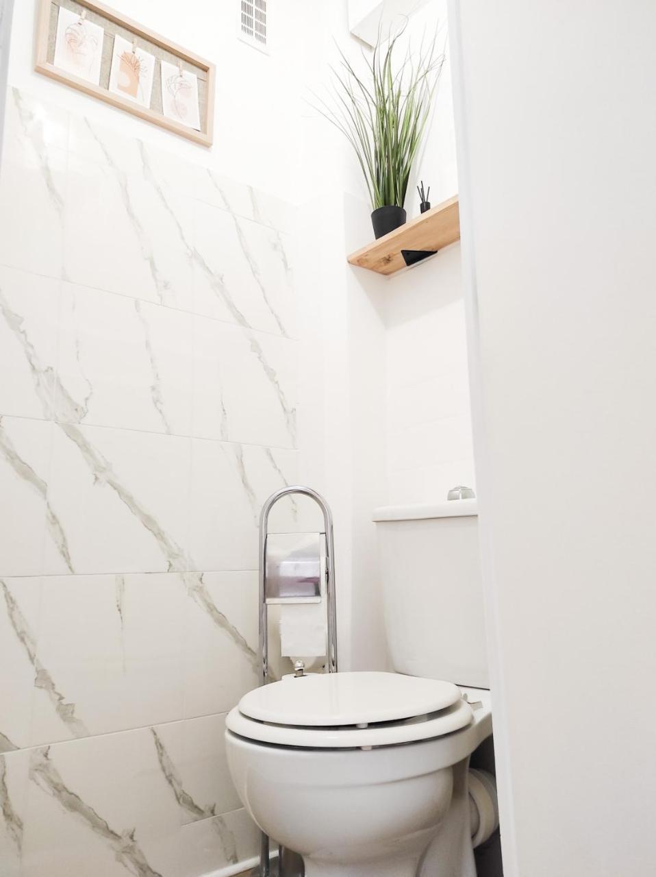 Le Cosy Valcros, Design Et Confort Aix-en-Provence Luaran gambar