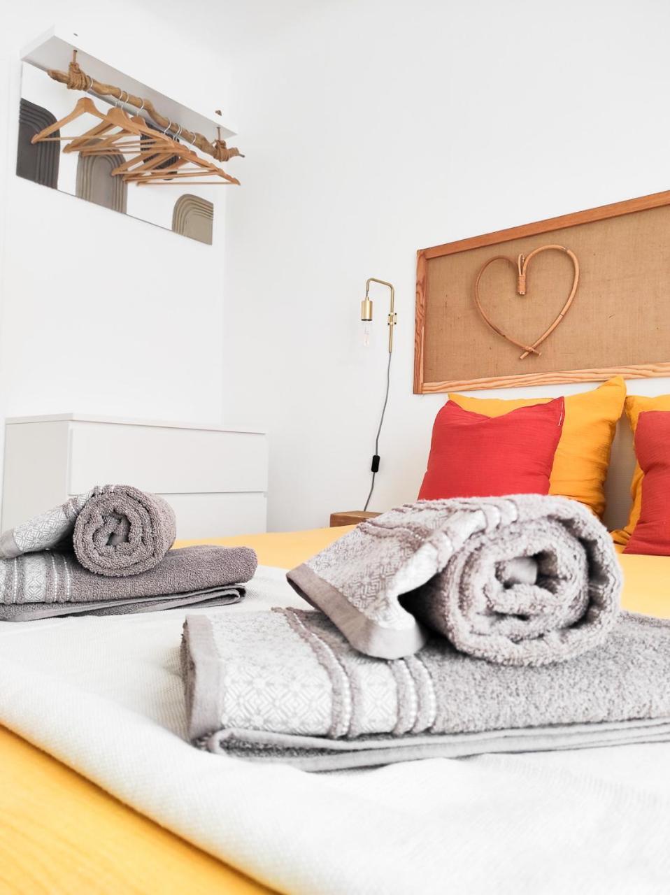 Le Cosy Valcros, Design Et Confort Aix-en-Provence Luaran gambar