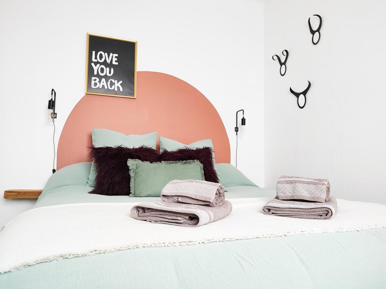 Le Cosy Valcros, Design Et Confort Aix-en-Provence Luaran gambar