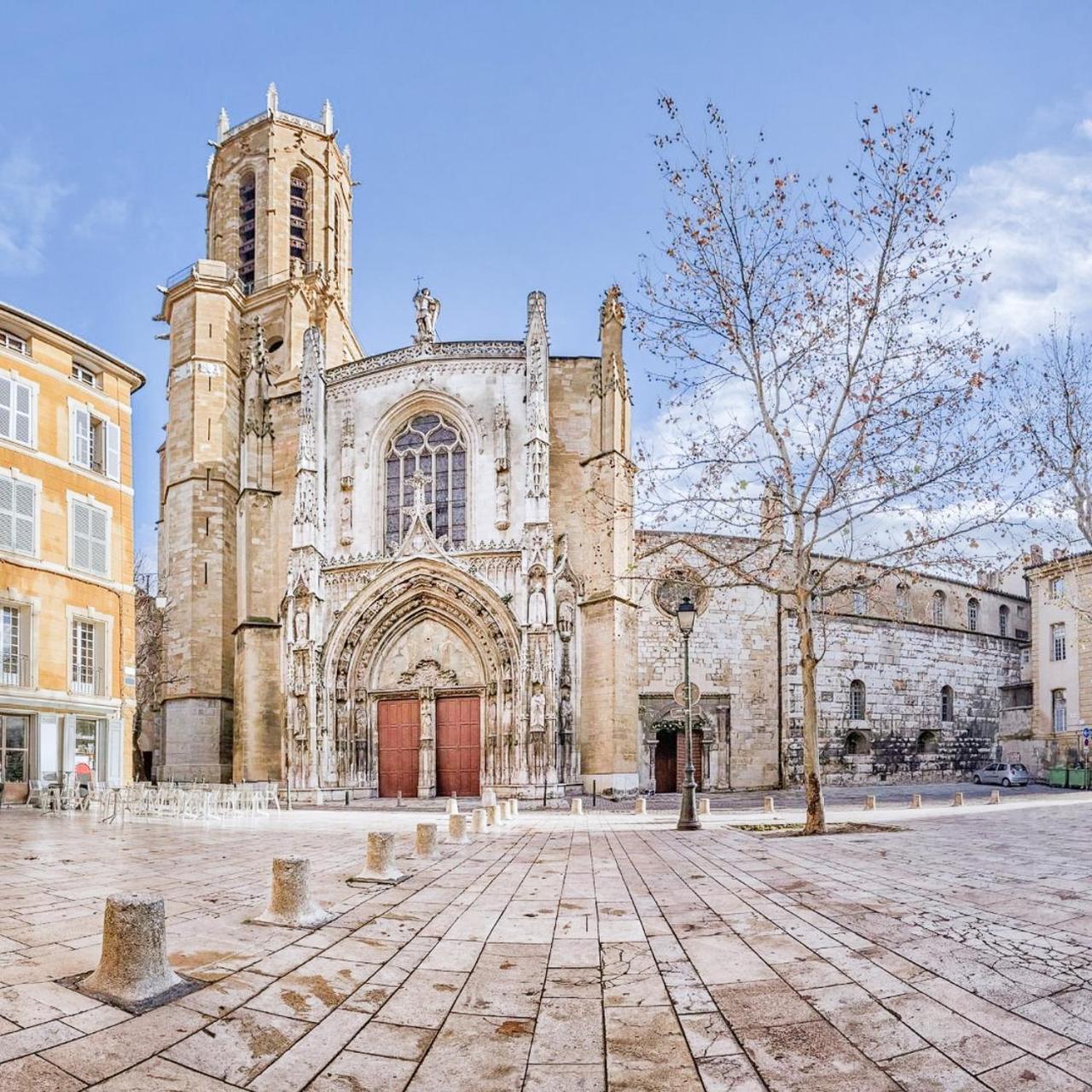 Le Cosy Valcros, Design Et Confort Aix-en-Provence Luaran gambar